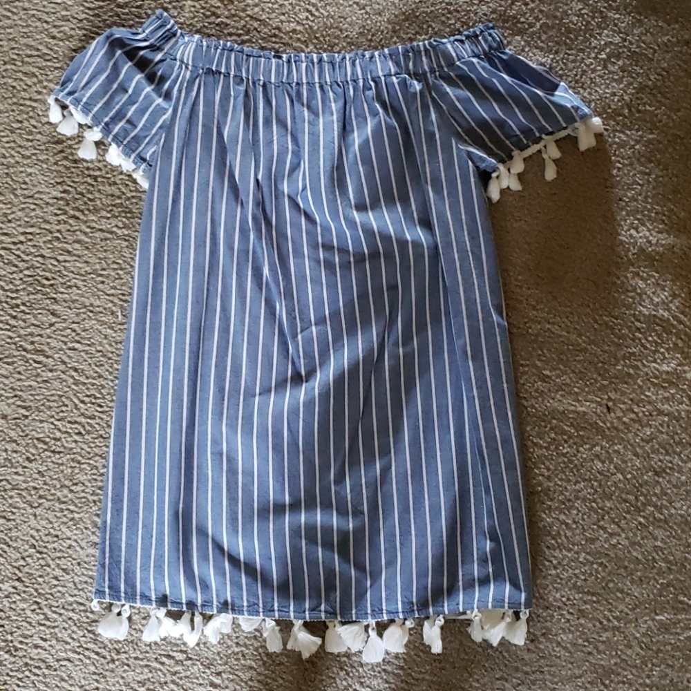 Off shoulder tassle dress
